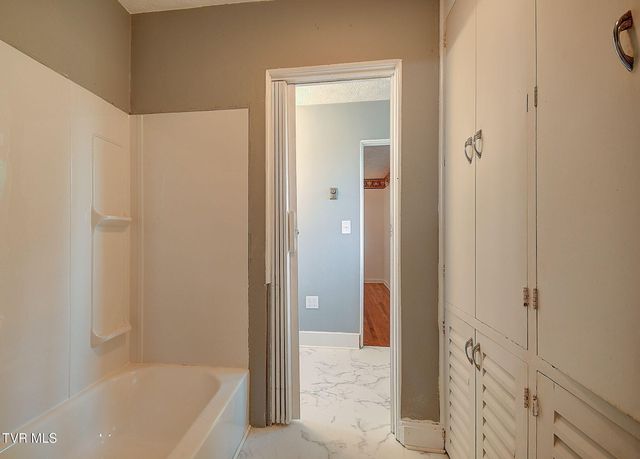 4510 Hickory Hill Road, Kingsport, TN 37664