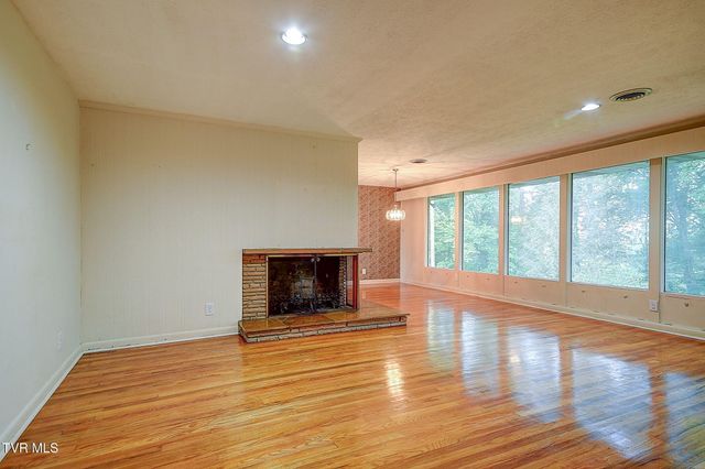 4510 Hickory Hill Road, Kingsport, TN 37664