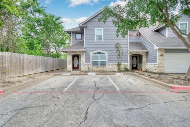 1301 Canyon Creek Circle, College Station, TX 77840