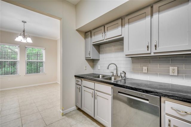 1301 Canyon Creek Circle, College Station, TX 77840