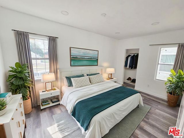 1516 W 11th Place, Los Angeles, CA 90015