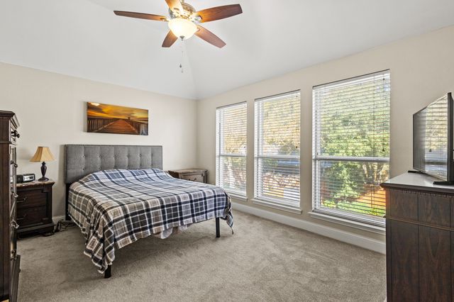 2716 Chatsworth Drive, Grapevine, TX 76051