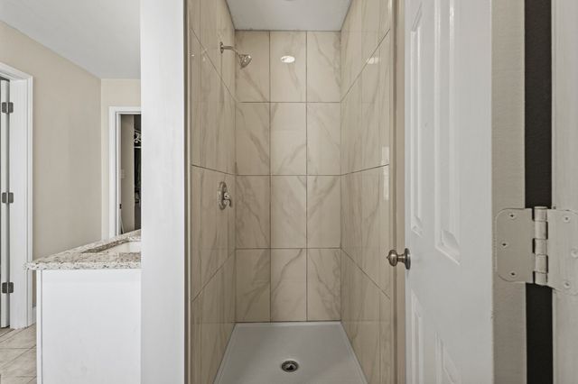 2716 Chatsworth Drive, Grapevine, TX 76051