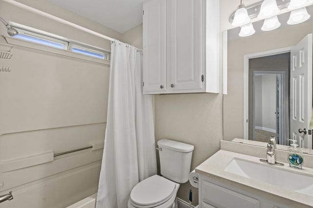 2716 Chatsworth Drive, Grapevine, TX 76051