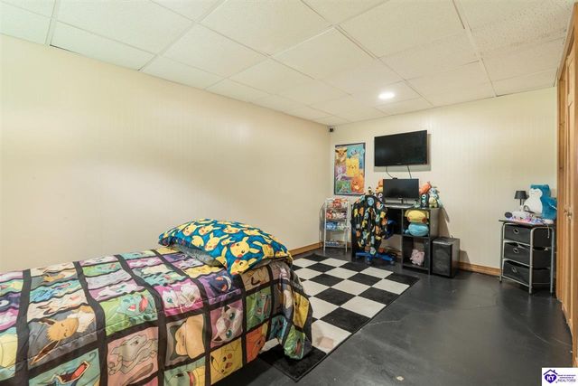 801 Charlene Drive, Vine Grove, KY 40175