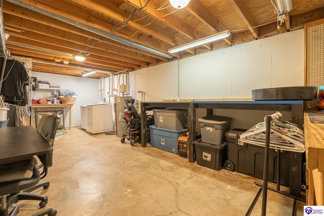 801 Charlene Drive, Vine Grove, KY 40175