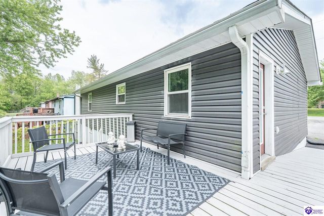 801 Charlene Drive, Vine Grove, KY 40175