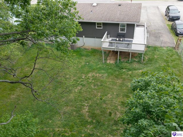 801 Charlene Drive, Vine Grove, KY 40175