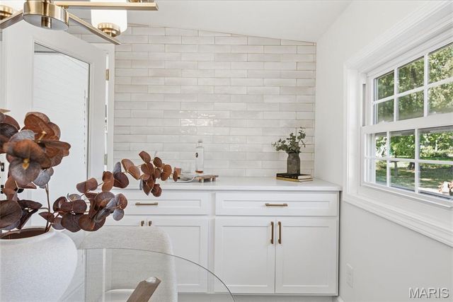 928 S Gore Avenue, Webster Groves, MO 63119