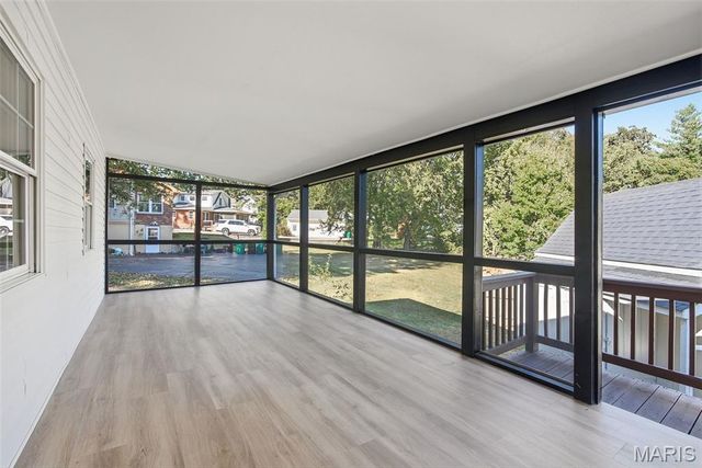 928 S Gore Avenue, Webster Groves, MO 63119