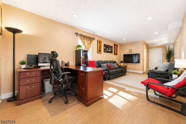 188 Kerrigan Blvd, Newark City, NJ 07106