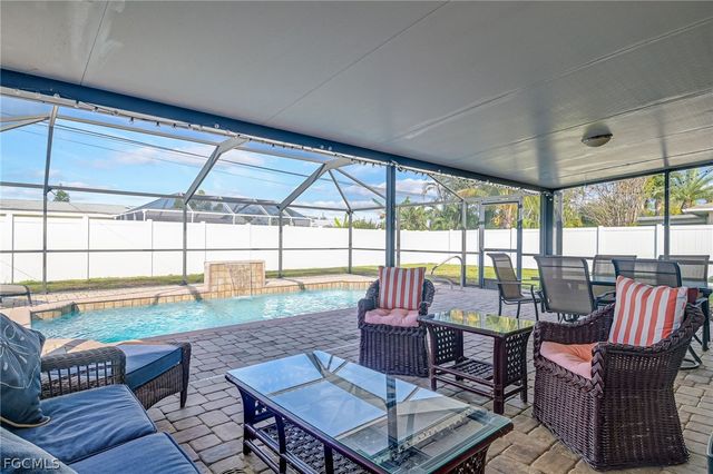 209 SE 44th TER, Cape Coral, FL 33904