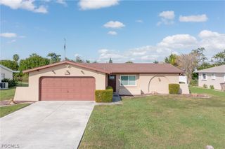 209 SE 44th TER, Cape Coral, FL 33904