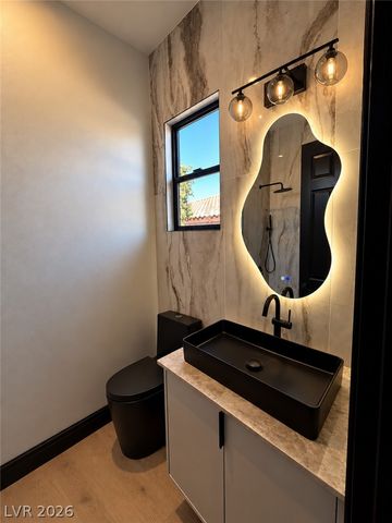 48 Panorama Crest Avenue, Las Vegas, NV 89135