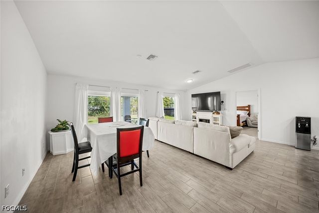 4004 NE 23rd AVE, Cape Coral, FL 33909