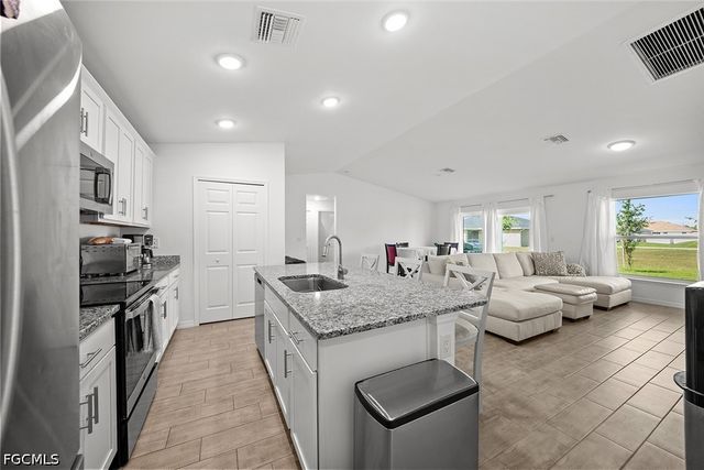 4004 NE 23rd AVE, Cape Coral, FL 33909