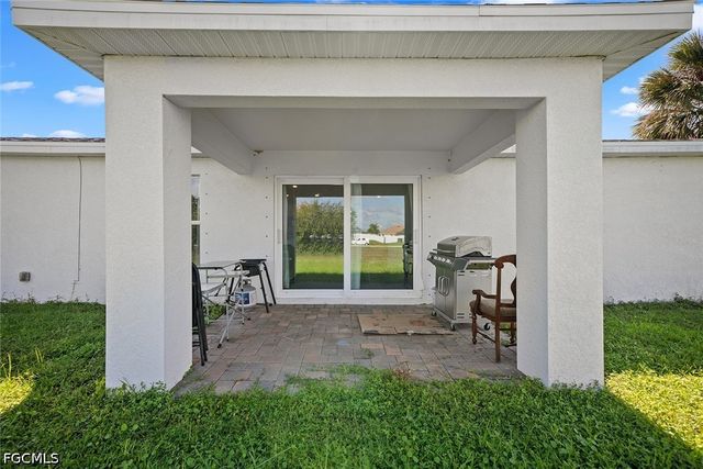 4004 NE 23rd AVE, Cape Coral, FL 33909
