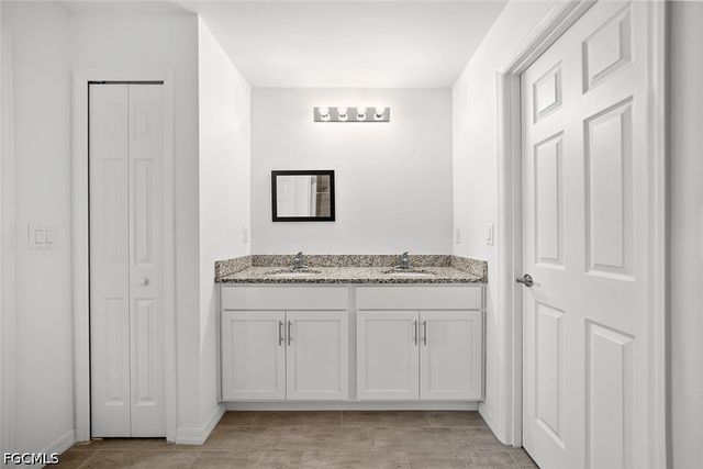 4004 NE 23rd AVE, Cape Coral, FL 33909
