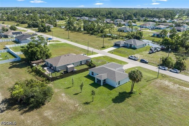 4004 NE 23rd AVE, Cape Coral, FL 33909