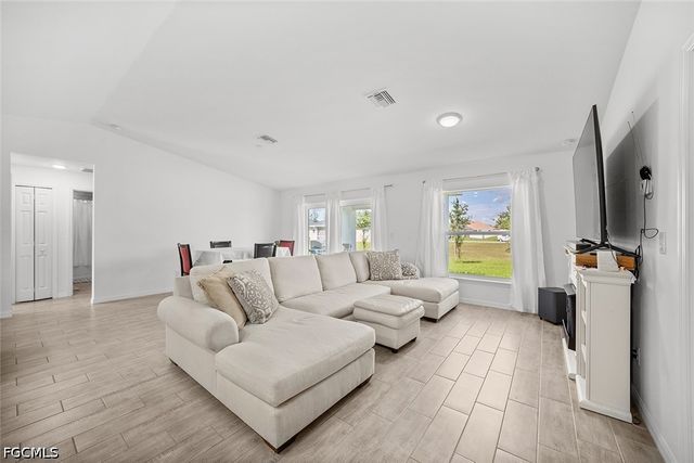 4004 NE 23rd AVE, Cape Coral, FL 33909