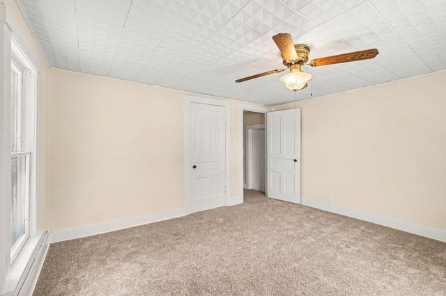 139 N Kalamazoo Avenue, Vicksburg, MI 49097