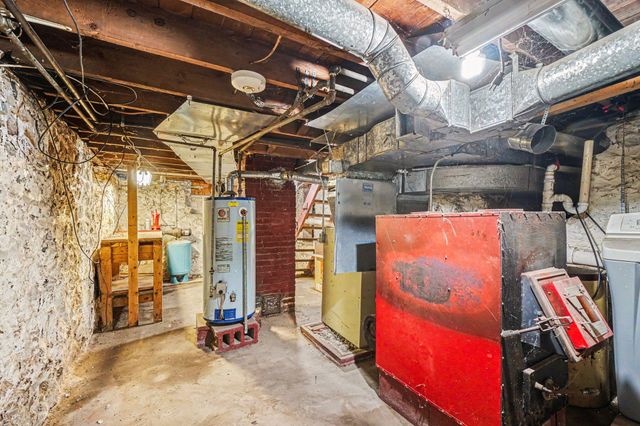139 N Kalamazoo Avenue, Vicksburg, MI 49097