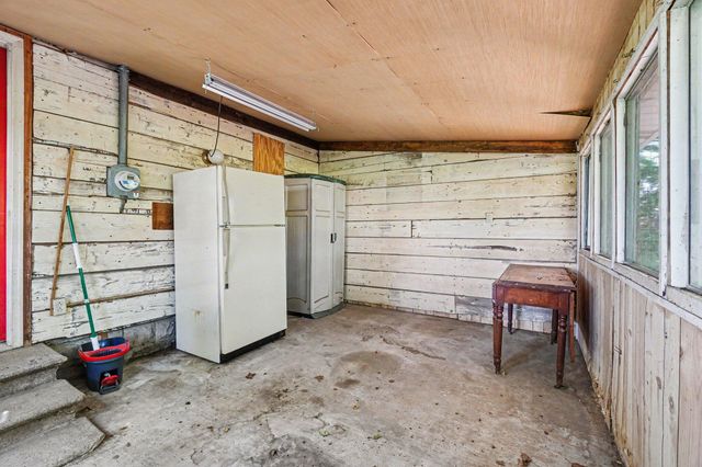 139 N Kalamazoo Avenue, Vicksburg, MI 49097