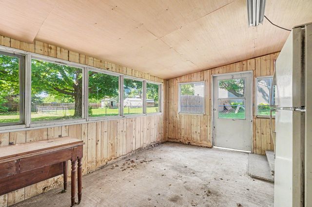 139 N Kalamazoo Avenue, Vicksburg, MI 49097