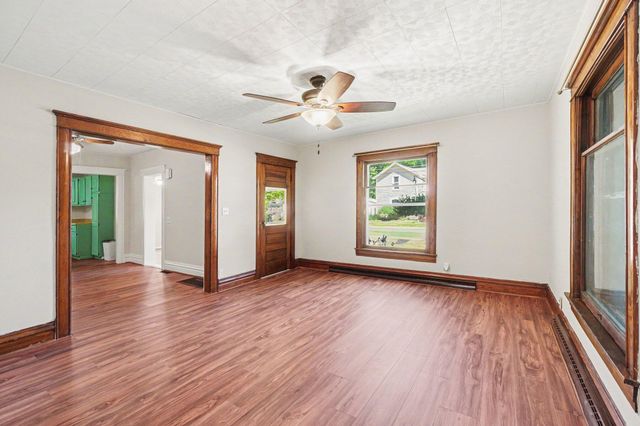 139 N Kalamazoo Avenue, Vicksburg, MI 49097