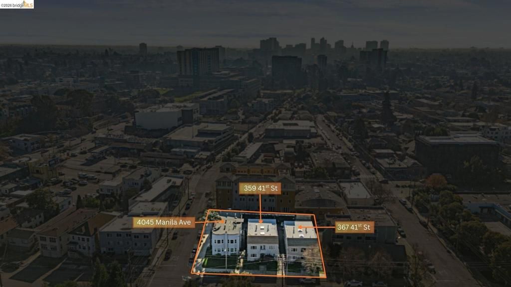 Image 36 of property listing at 367 41st St, Oakland, CA 94609