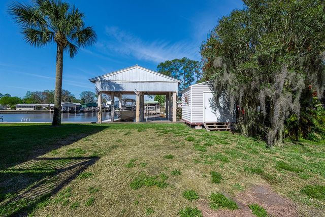 364 NE 256TH AVENUE, Suwannee, FL 32692