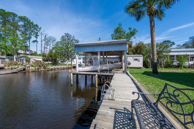 364 NE 256TH AVENUE, Suwannee, FL 32692