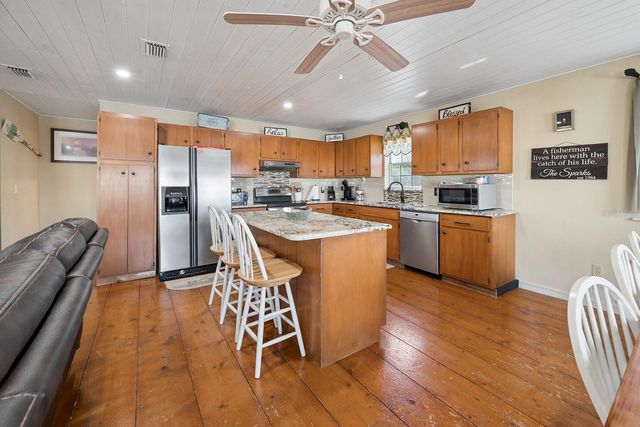 364 NE 256TH AVENUE, Suwannee, FL 32692