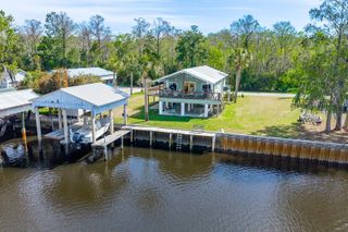 364 NE 256TH AVENUE, Suwannee, FL 32692