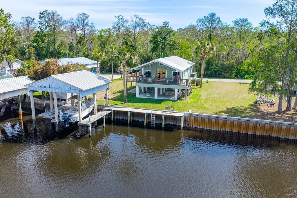 364 NE 256TH AVENUE, Suwannee, FL 32692