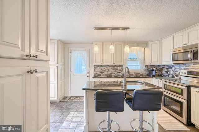 118 NELSON RD, Baltimore, MD 21208