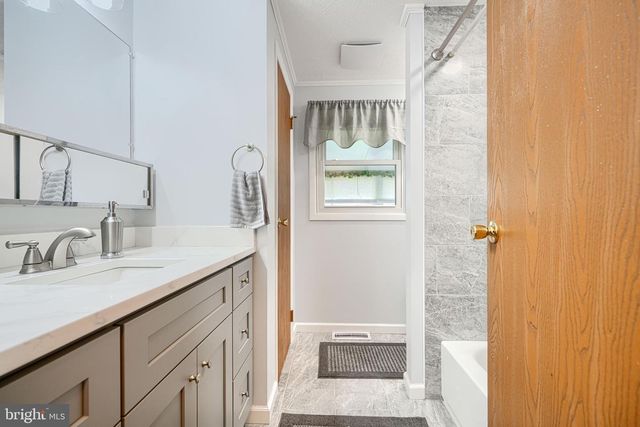 118 NELSON RD, Baltimore, MD 21208