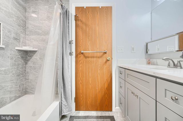 118 NELSON RD, Baltimore, MD 21208