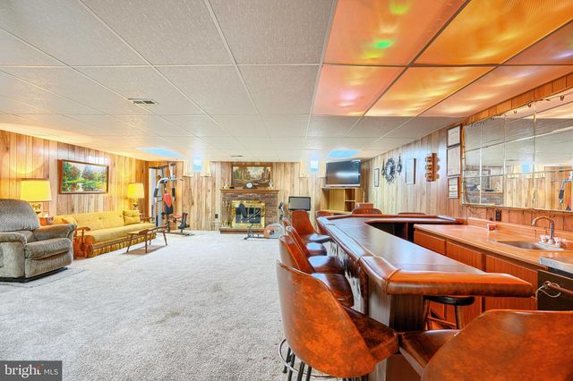 118 NELSON RD, Baltimore, MD 21208