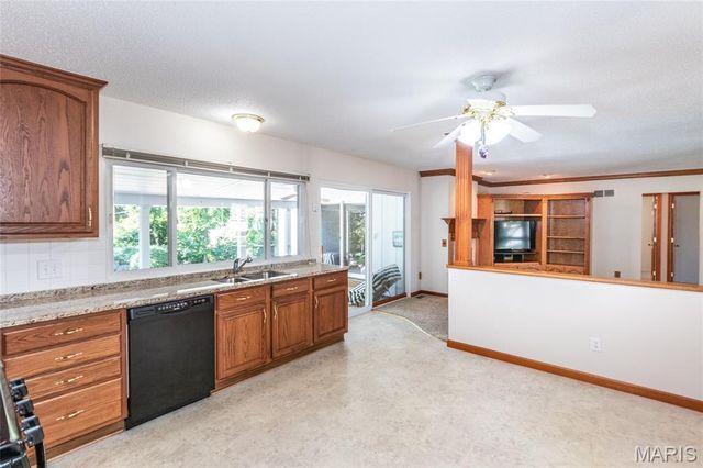 4802 Laketon Court, St Louis, MO 63128