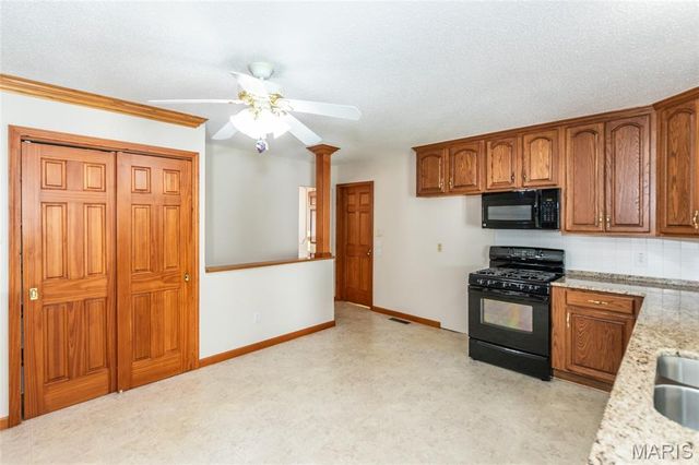 4802 Laketon Court, St Louis, MO 63128