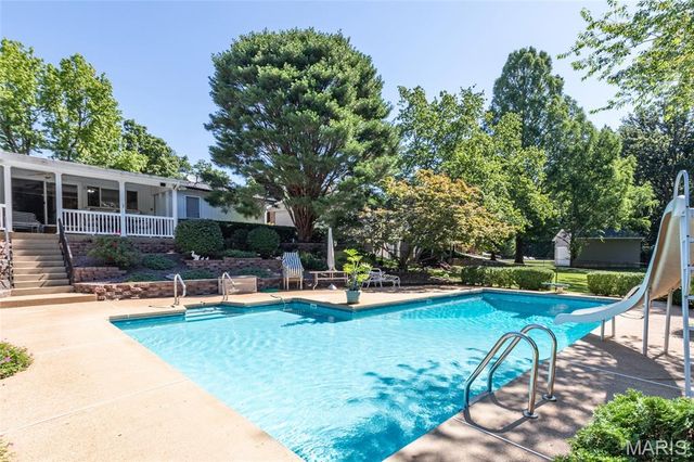 4802 Laketon Court, St Louis, MO 63128