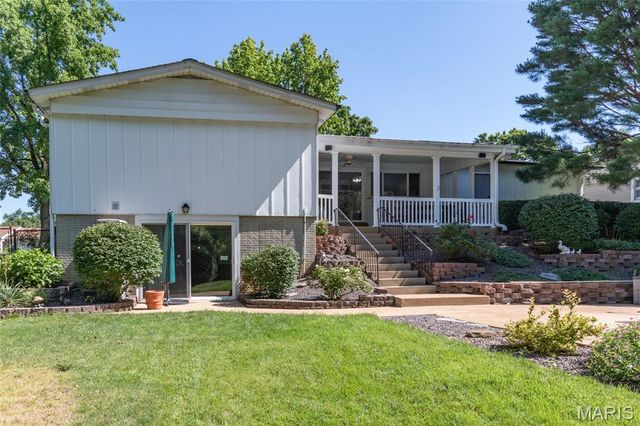 4802 Laketon Court, St Louis, MO 63128