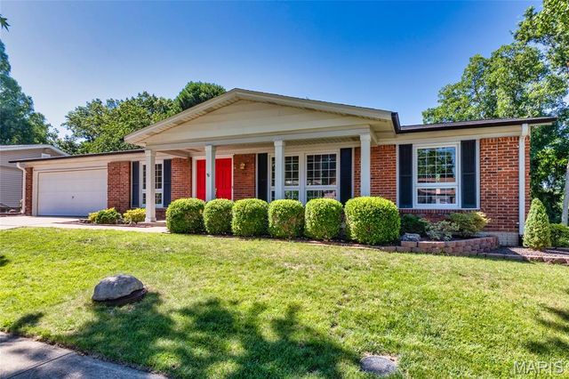 4802 Laketon Court, St Louis, MO 63128