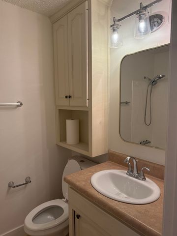 211 Edenbridge Lane, Spartanburg, SC 29301