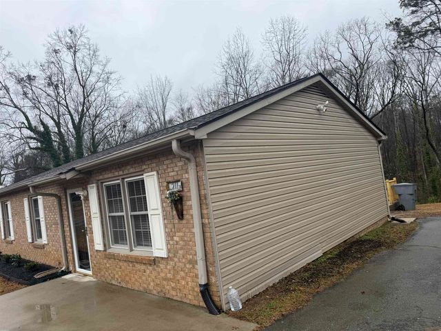 211 Edenbridge Lane, Spartanburg, SC 29301