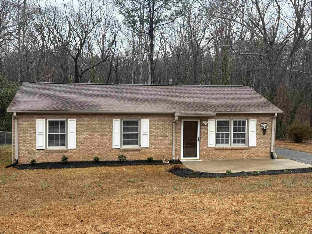 211 Edenbridge Lane, Spartanburg, SC 29301