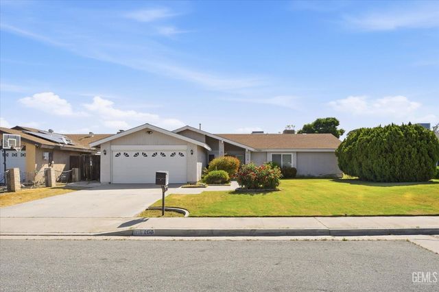 6200 Summerfield Drive, Bakersfield, CA 93313