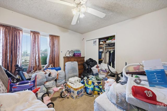 6200 Summerfield Drive, Bakersfield, CA 93313