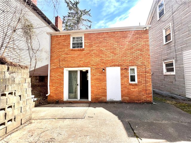 1848 Ringwalt St, Beechview, PA 15216